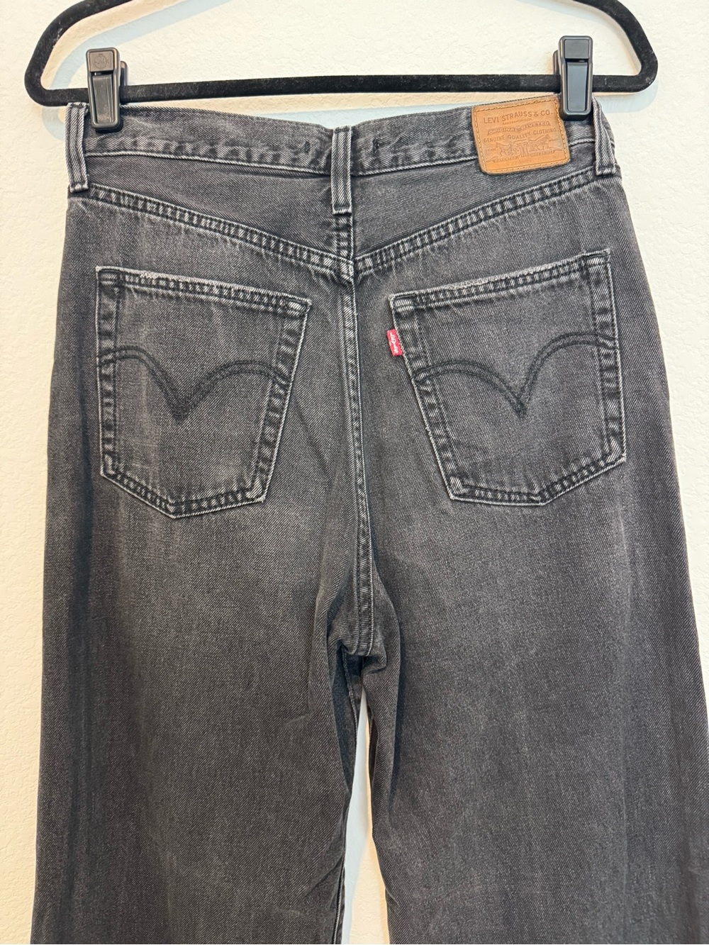 Levi's Premium Black Ribcage Wide Leg High Waist Denim Jeans - Picture 6 of 9